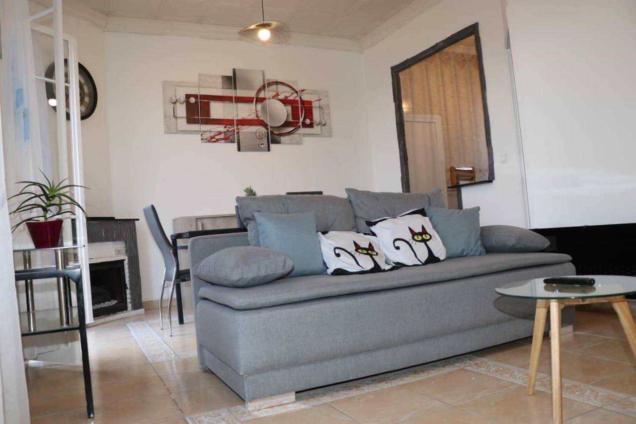 Maison Nicoise Au Calme Vue Mer Niza Exterior foto