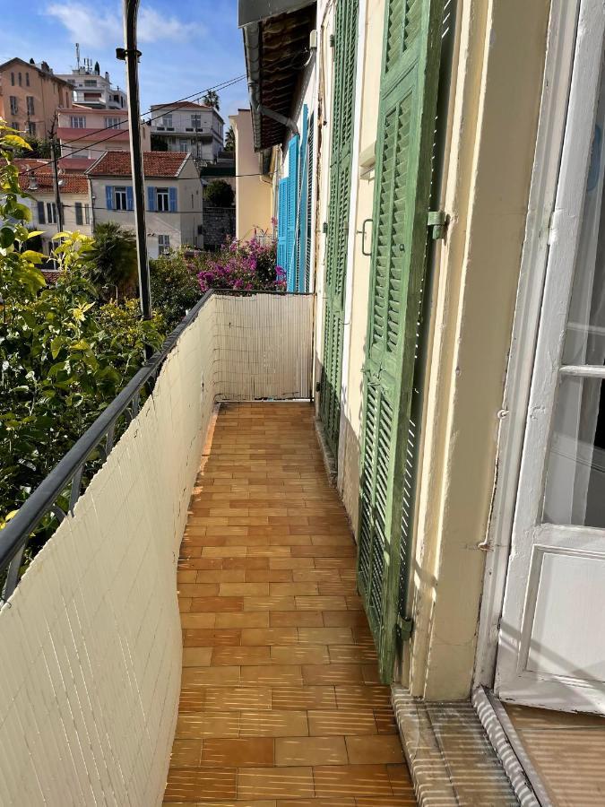 Maison Nicoise Au Calme Vue Mer Niza Exterior foto